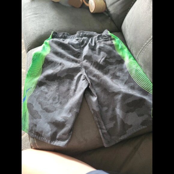 Men's size XL Nike Swim Trunks. - Picture 2 of 3